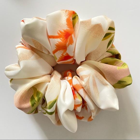 NEW XXL Scrunchie Bundle of Four - Picture 6 of 6